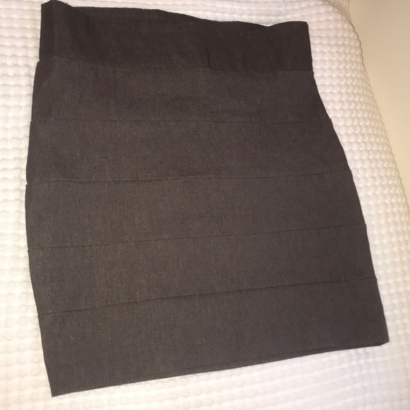 skirt - Picture 1 of 2